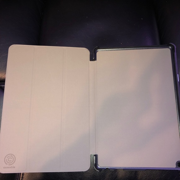 Caseable Tablet Cover - Picture 5 of 5